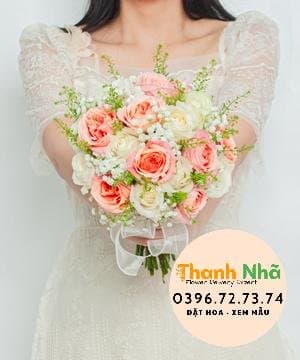 Hoa cầm tay – Love Life – 1320